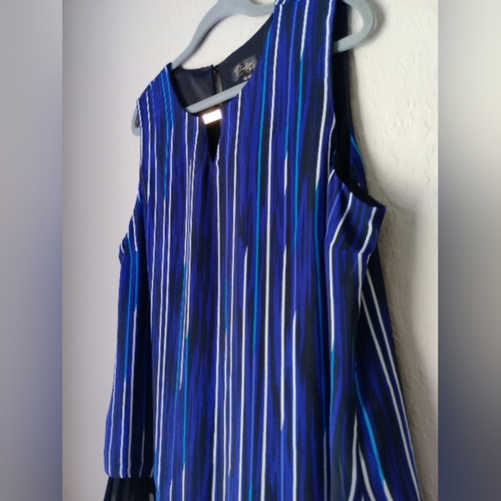 Thalia Sodi Women's Blue Striped Sleeveless Blouse Size XL